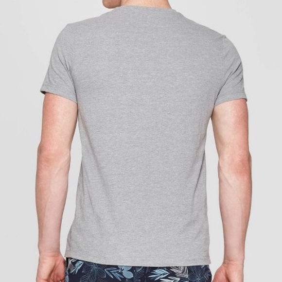 ❗️LAST CHANCE Goodfellow Lyndale V Neck Tee Small - Picture 2 of 3